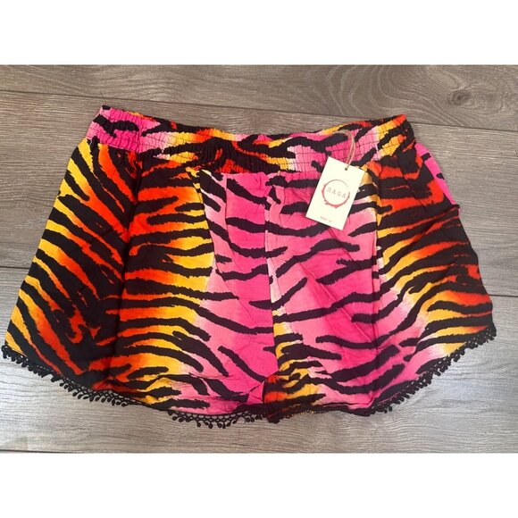 RAGA Anthologies Animal Print Shorts NWT M - Picture 3 of 10